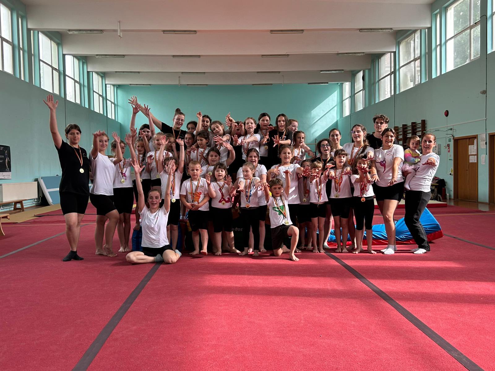 Despre Instructorii Europe Dance Gym